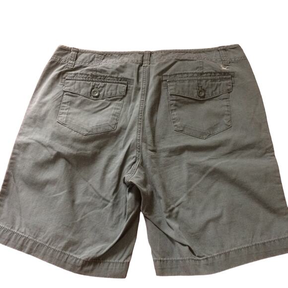 Women's EDDIE BAUER Size 8 Chino Shorts Gray Specially Dyed Pockets Outdoor - Picture 3 of 10
